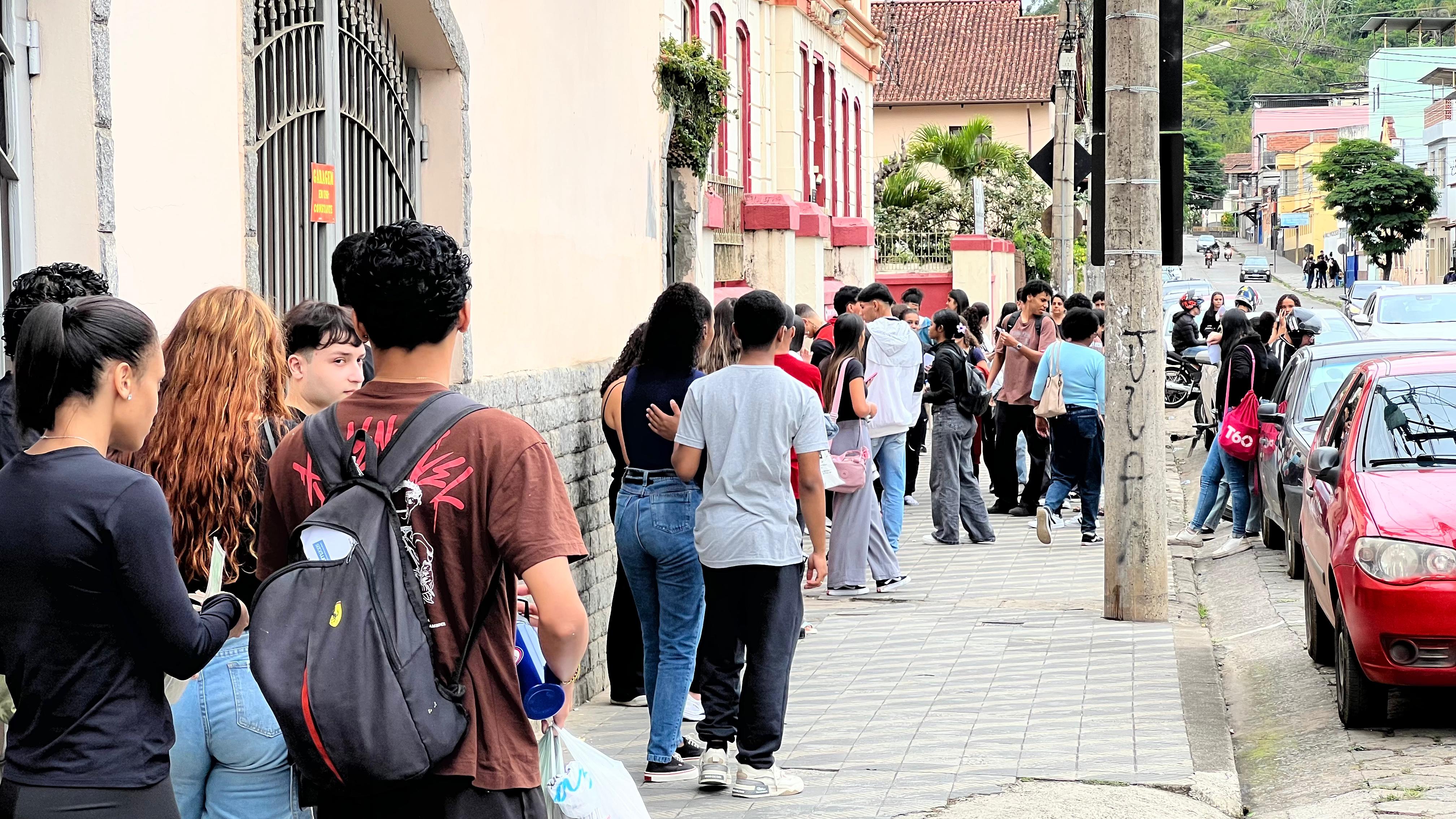 Enem 2025: confira a movimentação em Santos Dumont no primeiro dia de prova